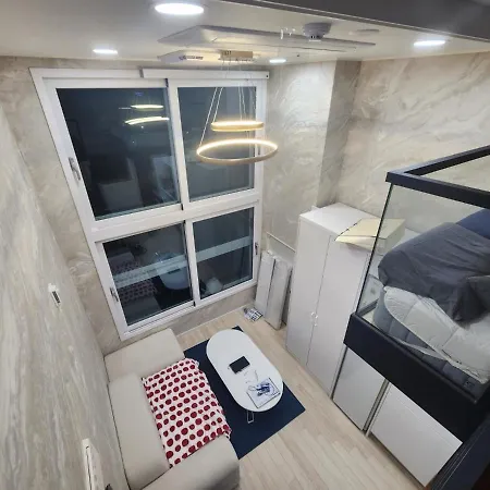 Newly Built Officetel, 5 Minutes Away From Seongsu Station Apartment